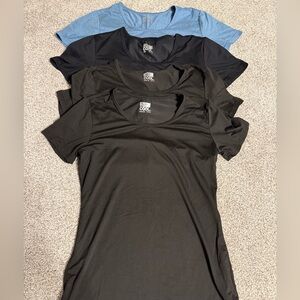 32 Degrees Women's Black and Blue Short Sleeve Tees